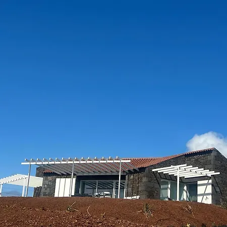 Aparthotel Vinhas Do Calhau 4*