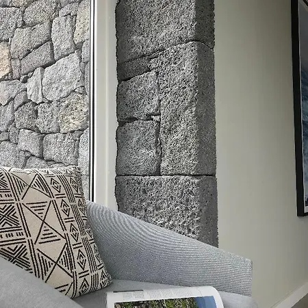 Vinhas Do Calhau Aparthotel