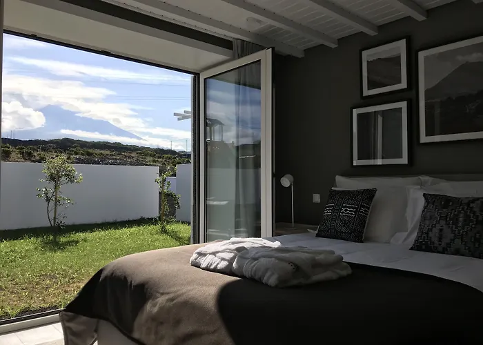 Apartmanhotel Vinhas Do Calhau 4*