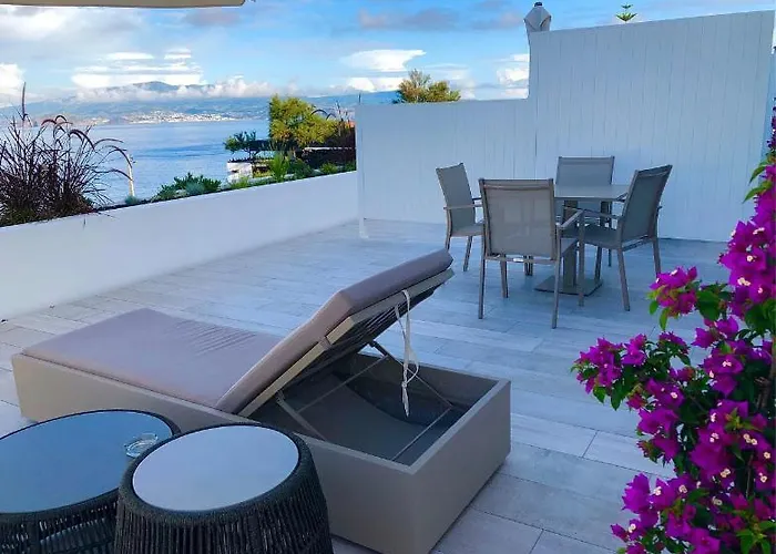 Apartmanhotel Vinhas Do Calhau 4*